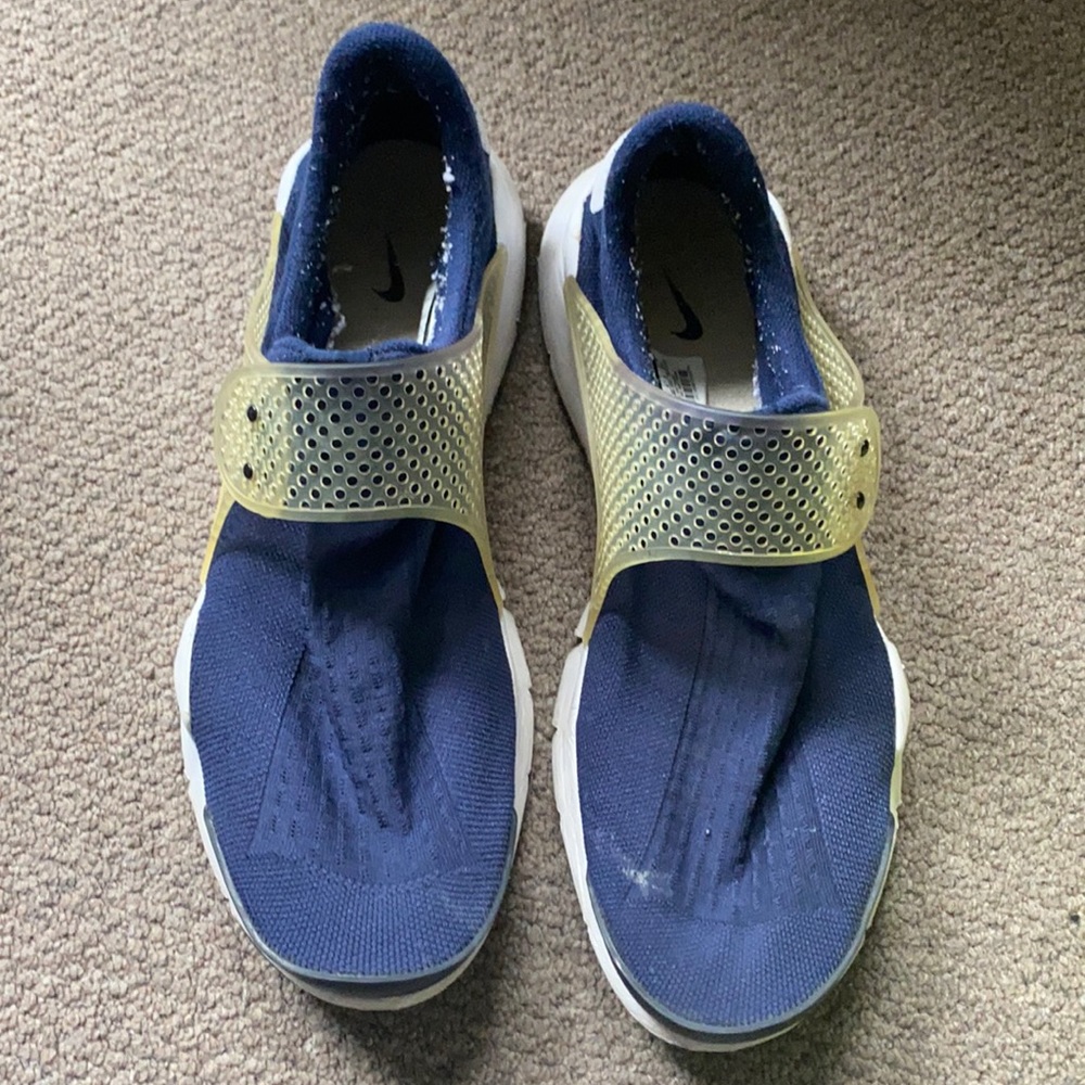 Nike sock dart